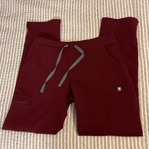 Figs burgundy yola  skinny scrub pants petite